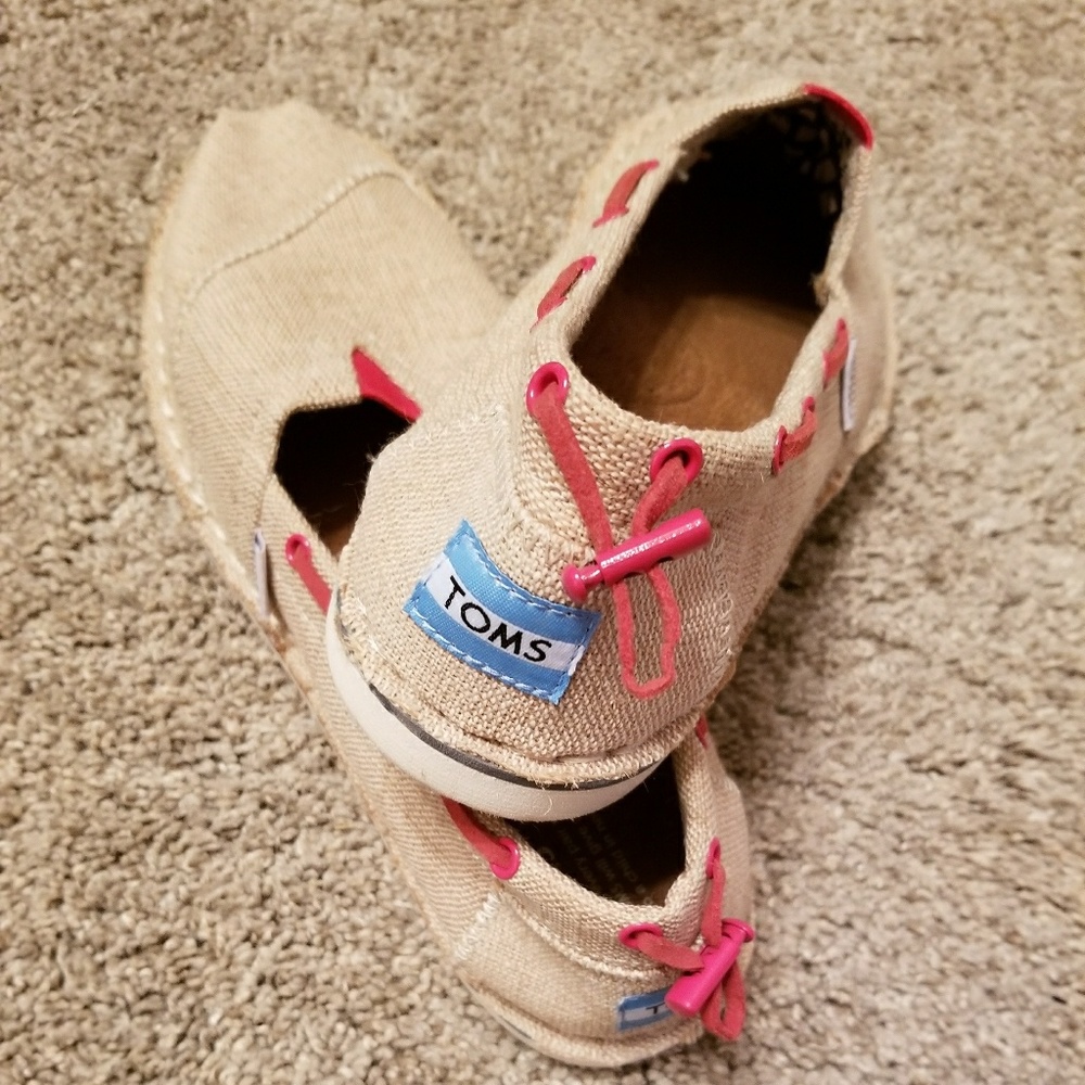 Authentic Toms